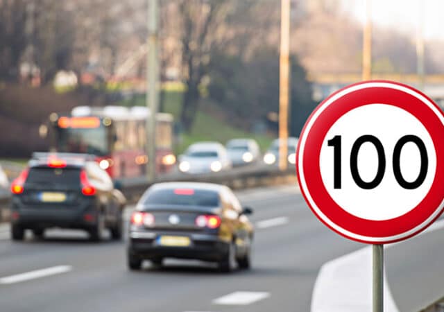 100km bord snelweg kopieren