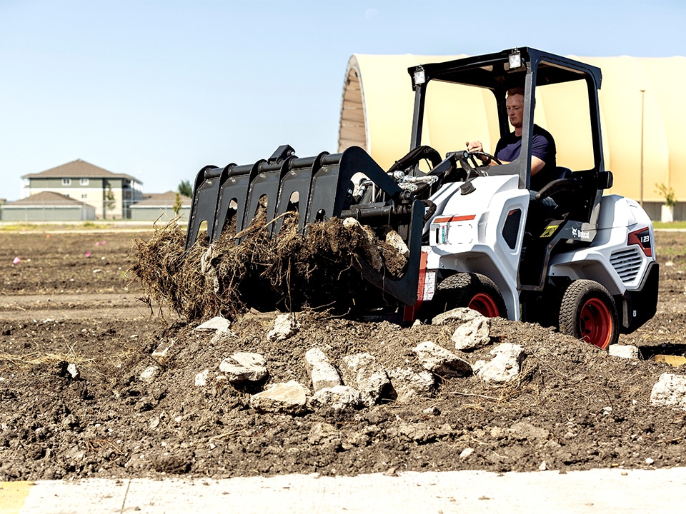 Nieuwe compacte wielladers en knikladers