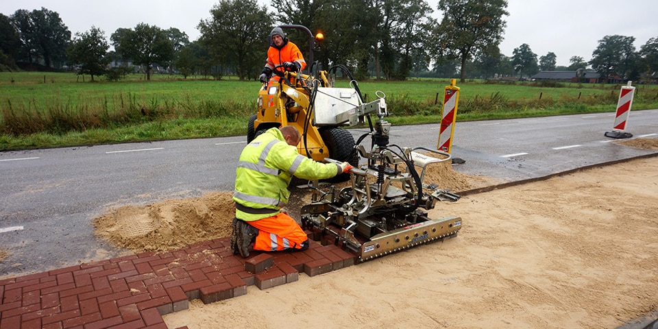 Totaalpartner in de grond-, weg- en spoorbouw