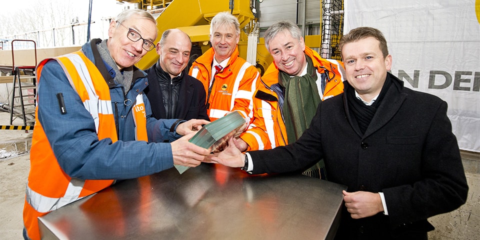 Unieke beproeving glazen waterkering Neer