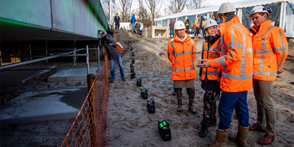 Staatssecretaris IenW opent eerste circulaire viaduct