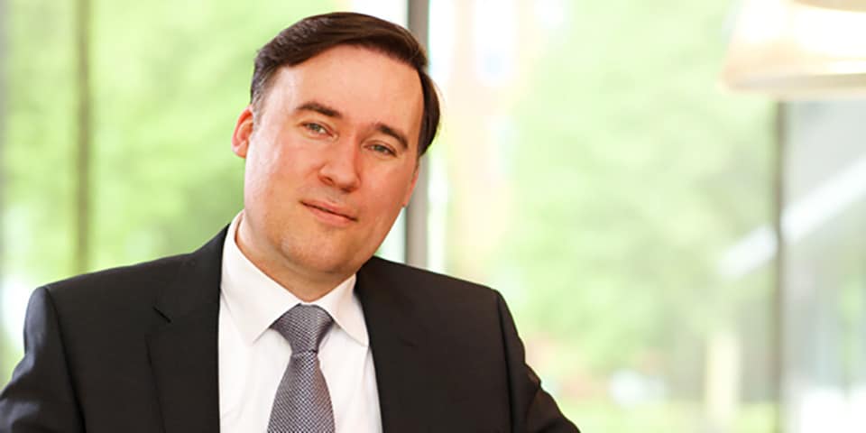 Vote on privatization of construction supervision on May 14