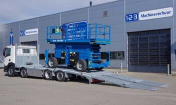 Veldhuizen SCANIA Oprijwagen 4 as met Genie GS 5390 lossen 2