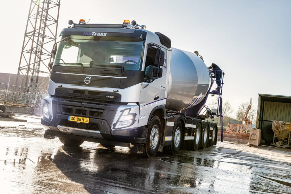 nieuwe volvo fmx mixtrans steenwijk