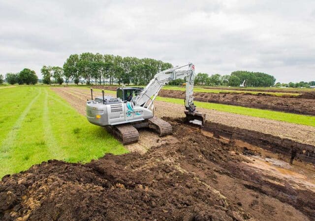 kemp 12255 afl Kobelco SK210HLC Baars praktijk lr 5