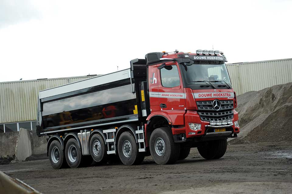 Mercedes-Benz Arocs 10×8 for Douwe Hoekstra