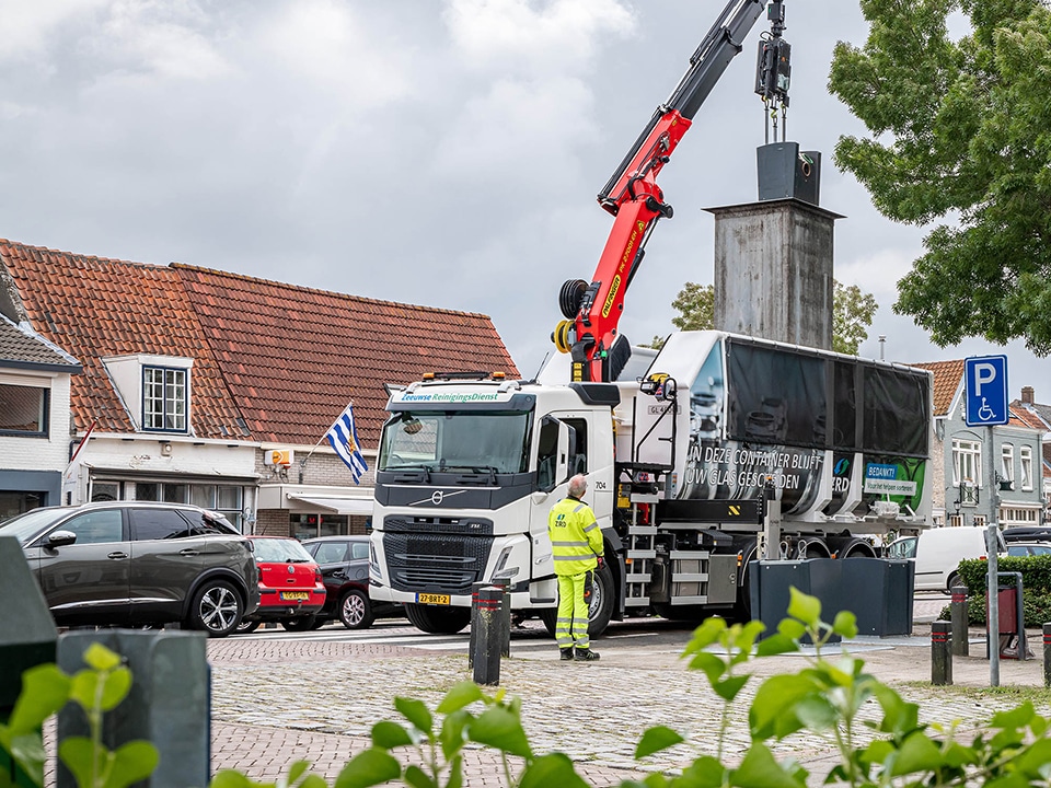volvo fm zeeuwse reinigingsdienst inzameling flessenglas kopiëren