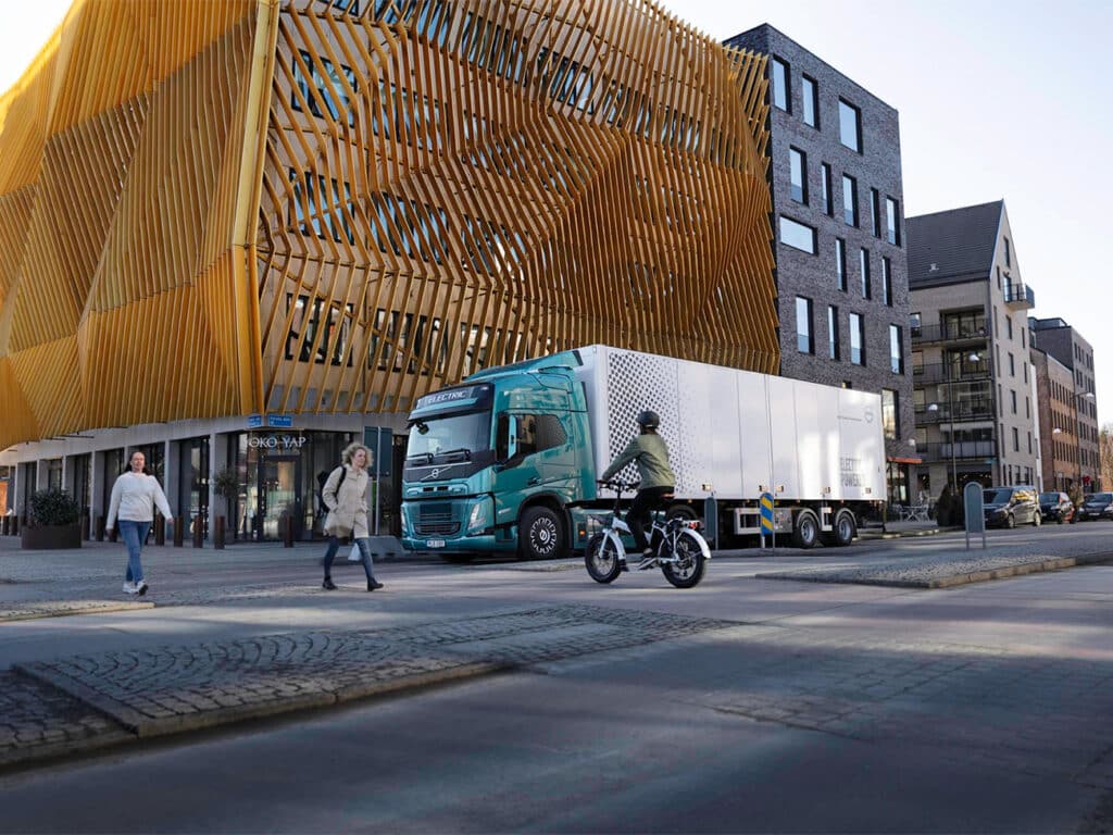 Record order voor elektrische Volvo-trucks