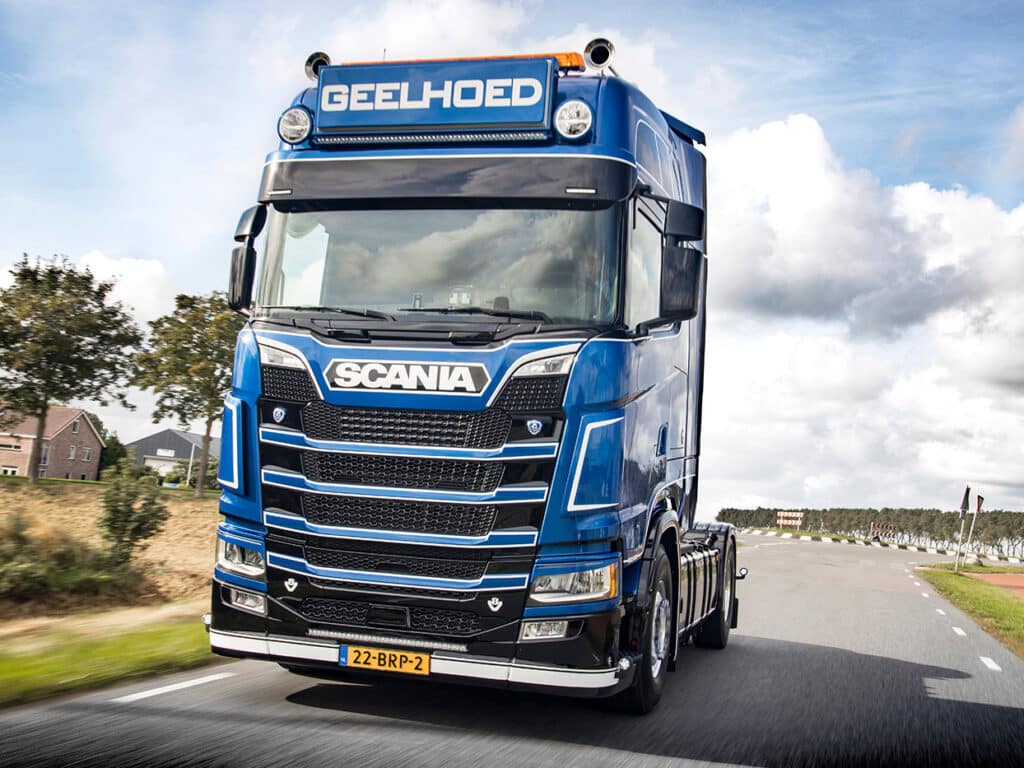 Geelhoed Scania 3 web pers 2021