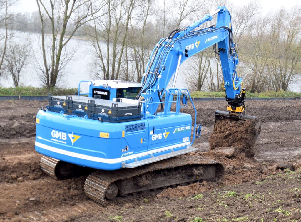 GMB zet door UMS en Van der Spek gebouwde elektrische Hyundai in