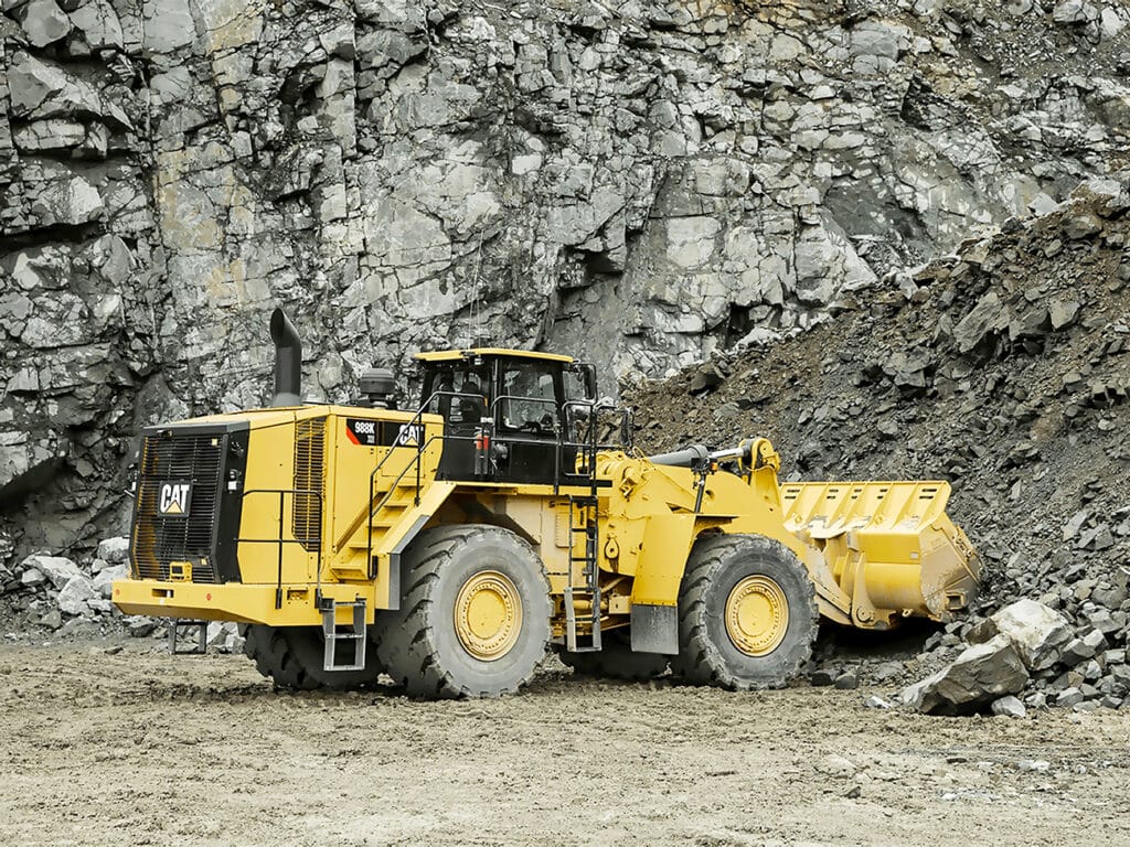CAT 988K XE in groeve