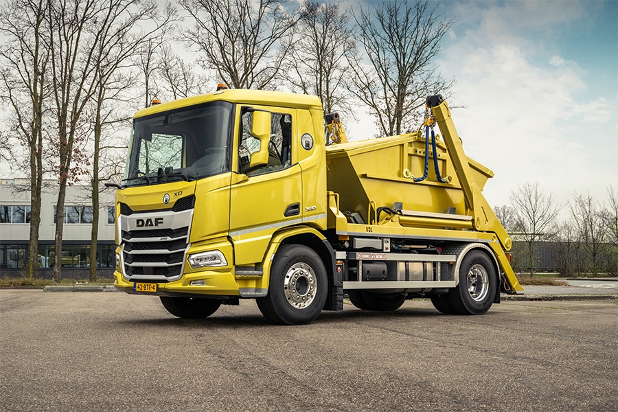 27. DAF XD 370 FA Absetzkipper