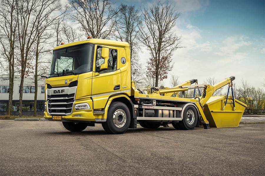 29. DAF XD 370 FA Absetzkipper