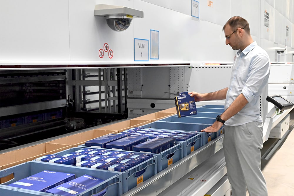 10 Modula lifts each 13 metre high increase storage and distribution efficiency