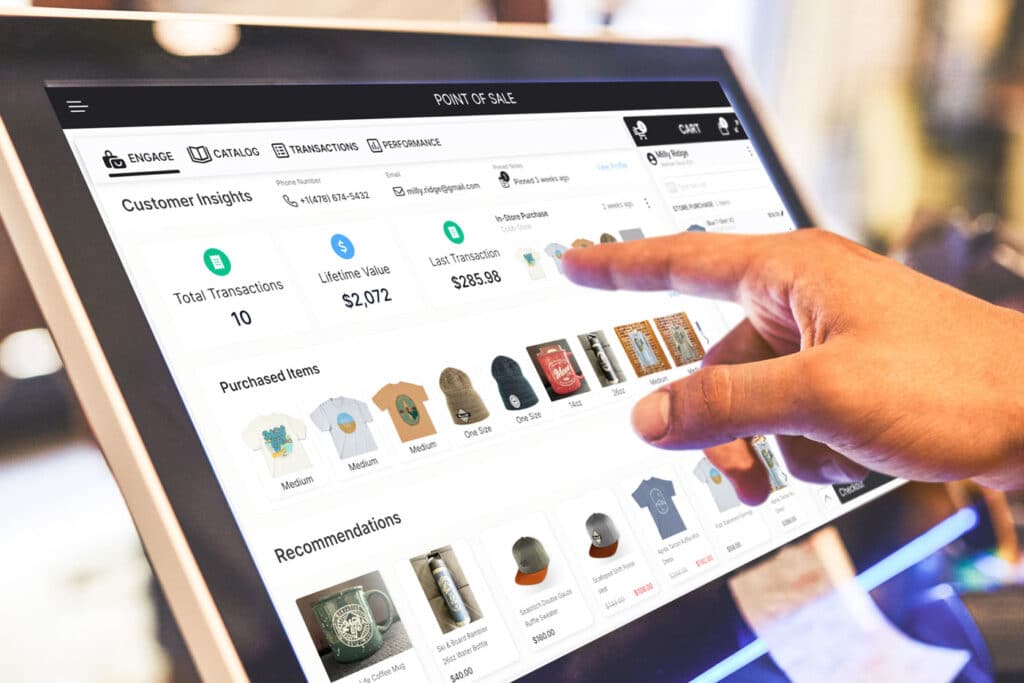 Manhattan-Studie: Mitarbeiter von Einzelhandelsführern beeinflussen bis zu 34% der digitalen Einkäufe