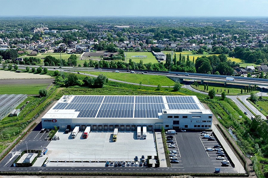 Architect Frank Joosen designed energy-neutral warehouse for Aartsen, top logistics player in fruits and vegetables 5