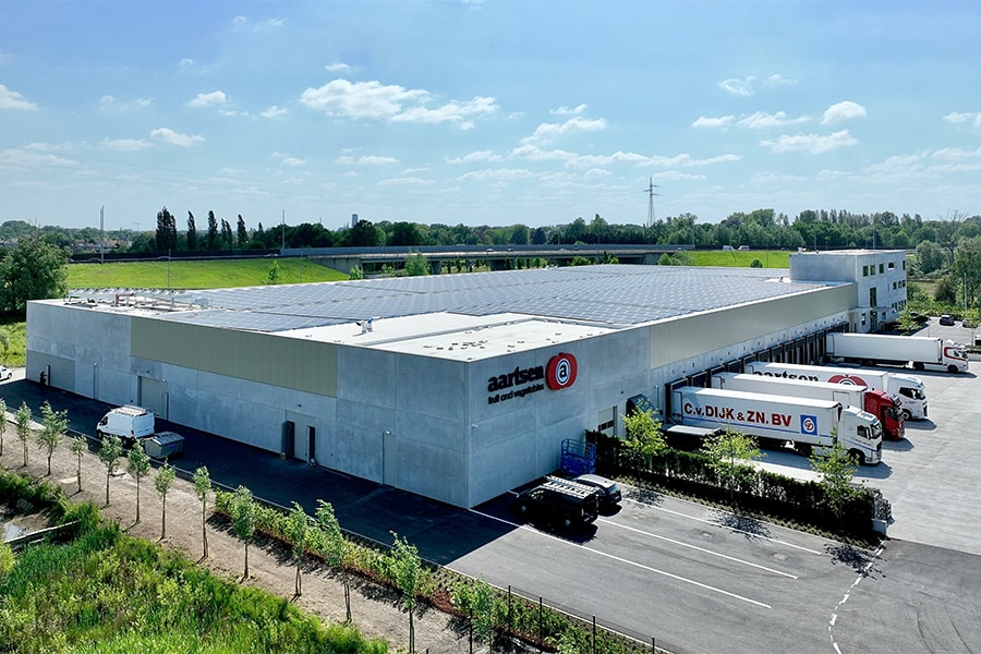 Architect Frank Joosen designed energy-neutral warehouse for Aartsen, top logistics player in fruits and vegetables 1
