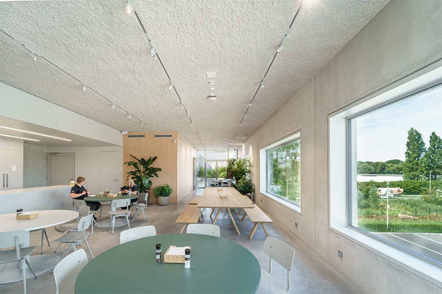 Architect Frank Joosen designed energy-neutral warehouse for Aartsen, top logistics player in fruits and vegetables 2