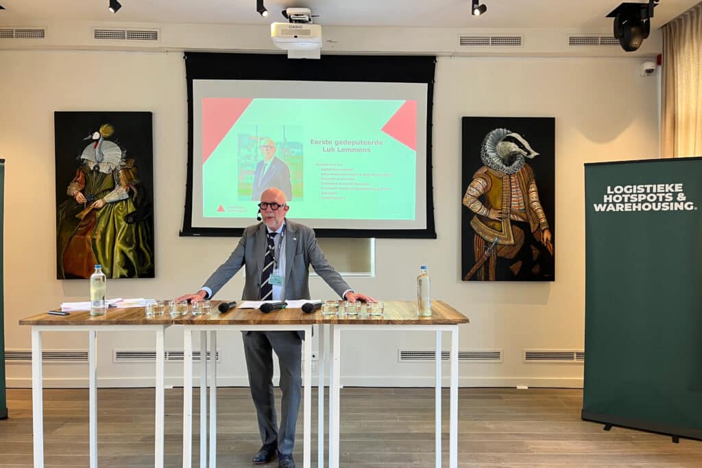 Logistieke sector in transitie: tussen ruimtegebrek, energiehonger en duurzame ambitie 1