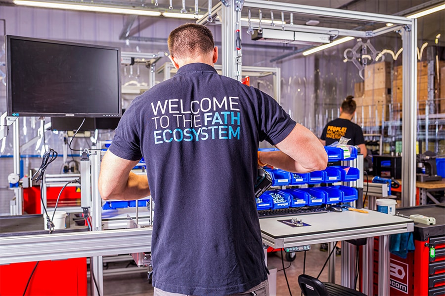 Communication forms the basis of intralogistics 4