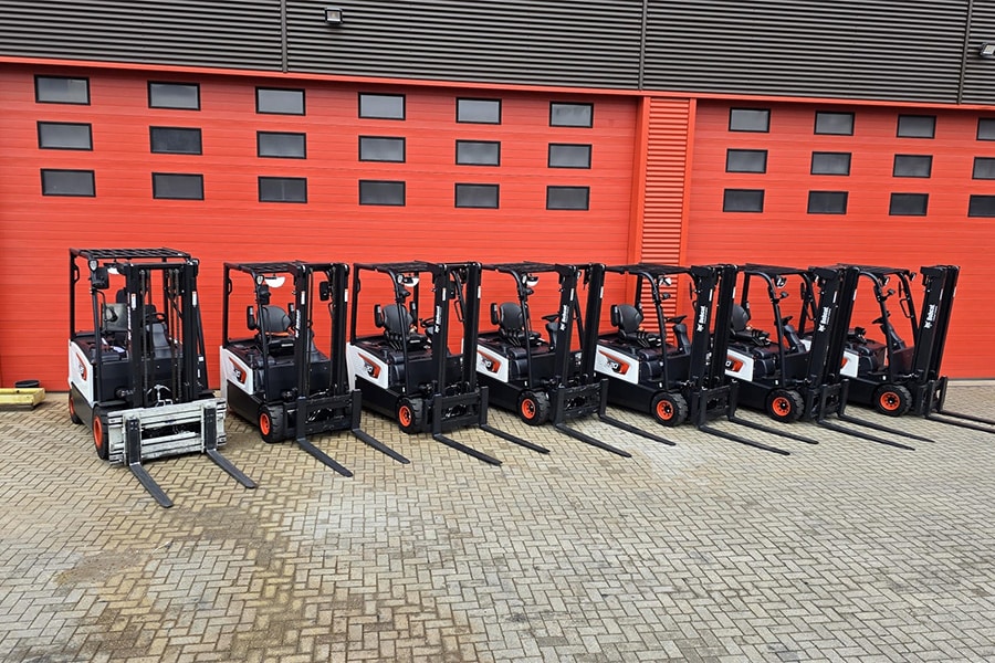 8 nieuwe heftrucks voor systeembouwer 3