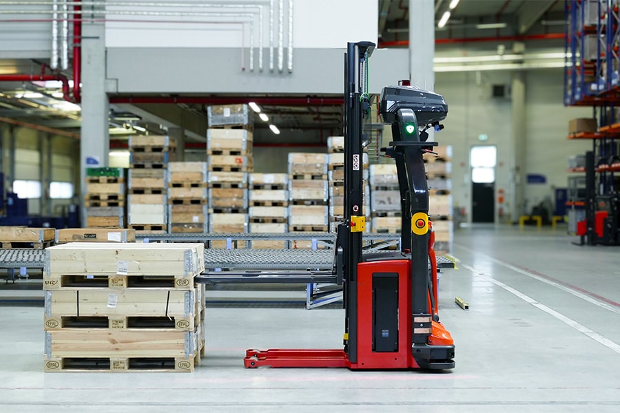 'We want to be the best total solution provider in intralogistics' 3