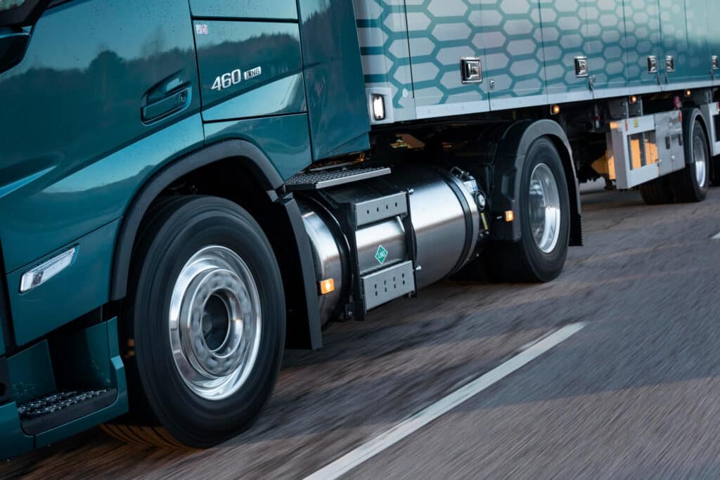 Volvo Trucks bereikt mijlpaal met verkoop van 10.000 LNG-trucks wereldwijd 3