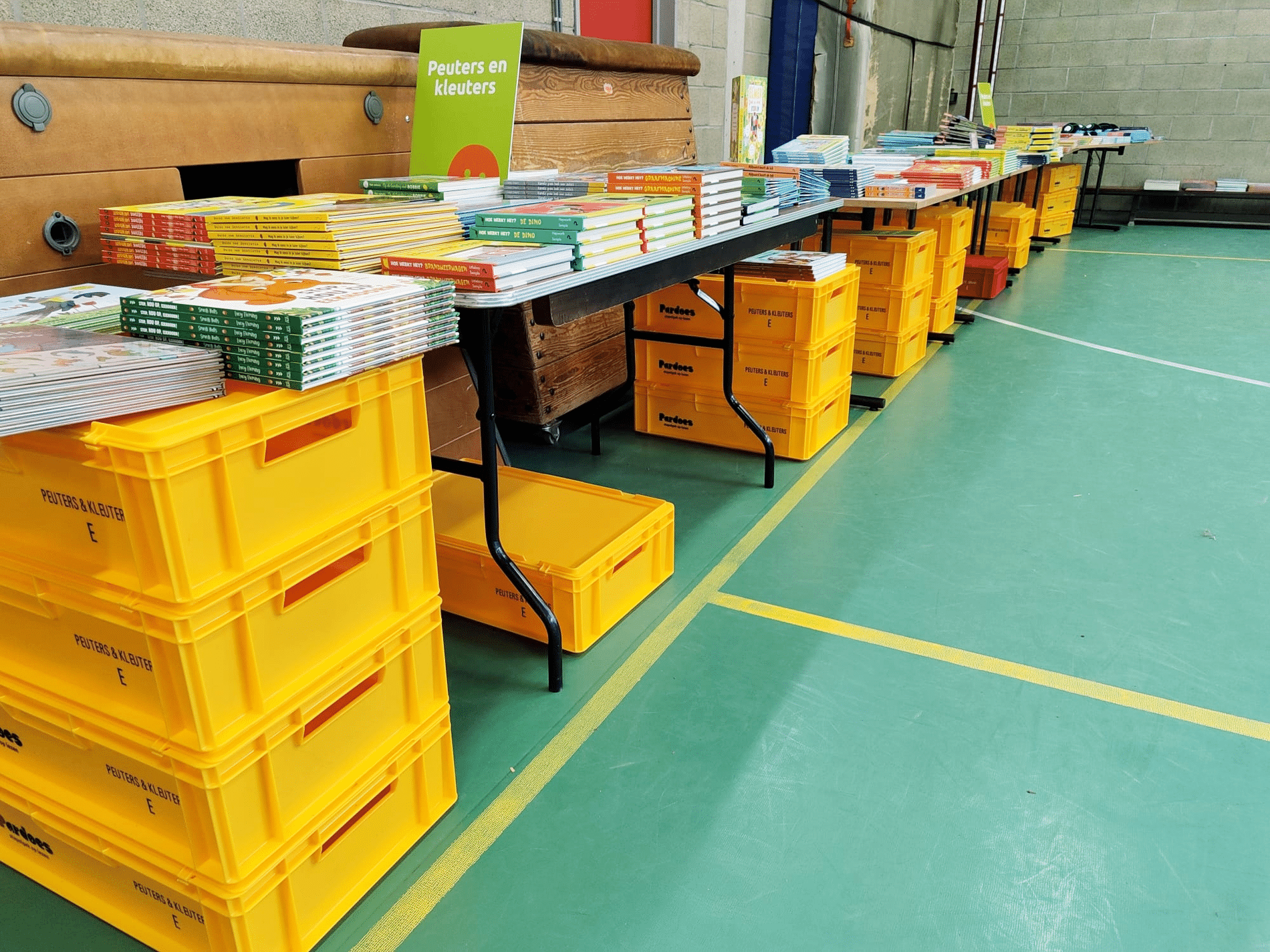 Slimme logistiek met gekleurde euronormkratte 9