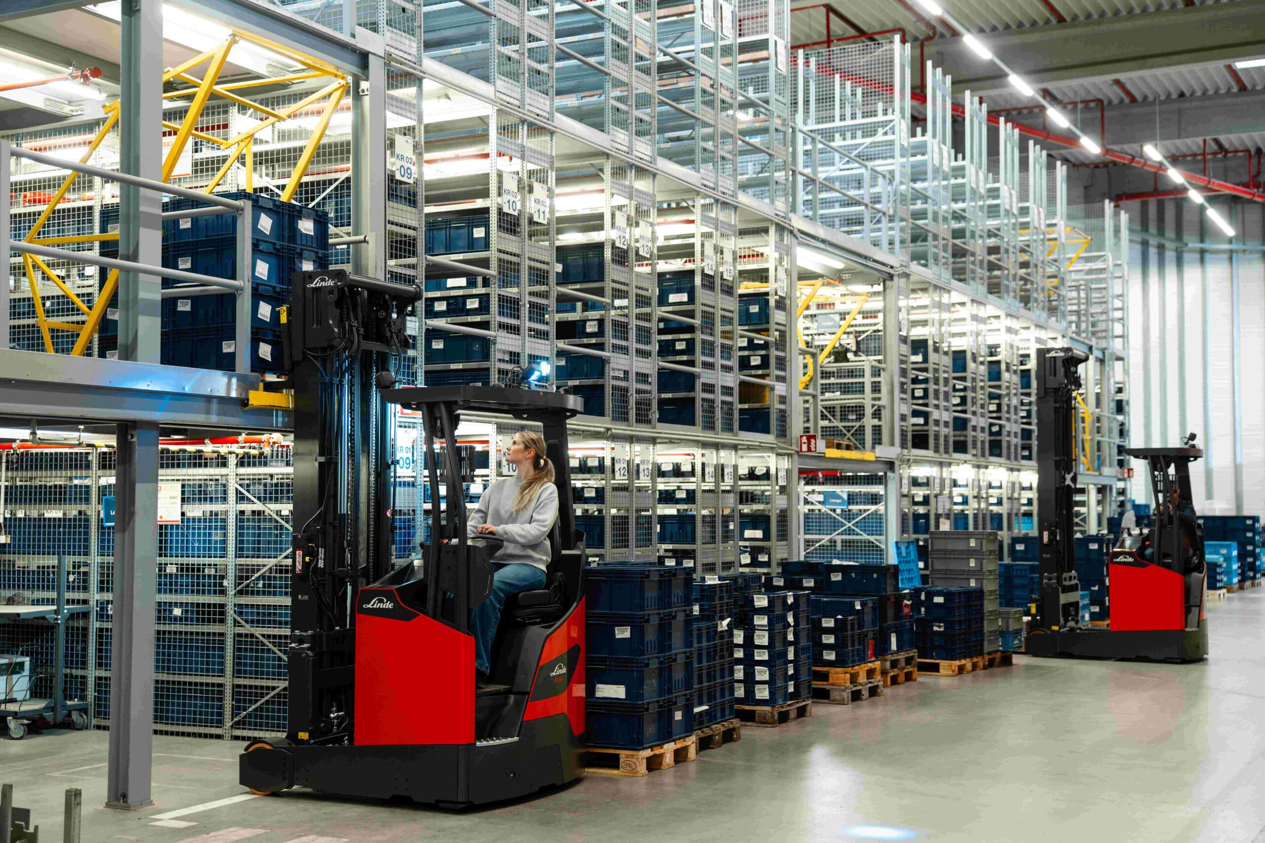 De nieuwe reachtrucks van Linde zijn de perfecte keuze voor dagelijkse magazijntoepassingen. 2