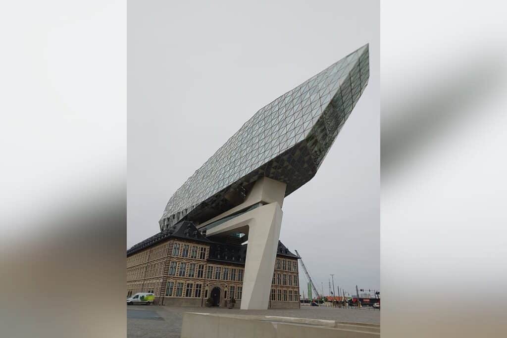 Logistiek vastgoed in België onder druk: flexibiliteit, energiemanagement en beschikbare ruimte bepalen de nieuwe spelregels 1