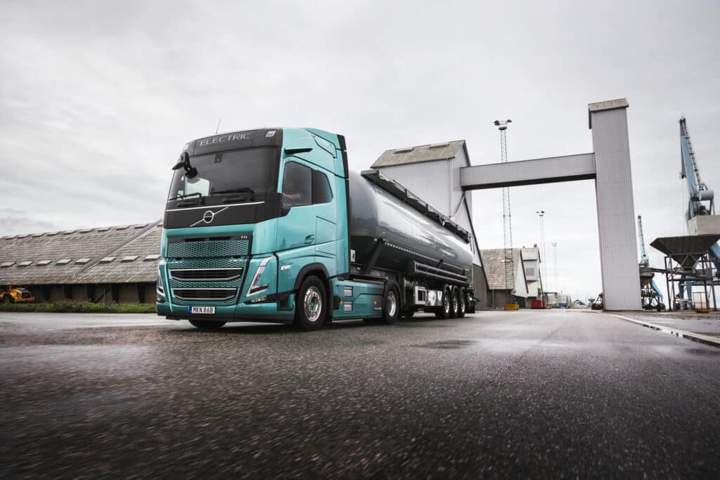 Volvo Trucks macht den nächsten Schritt bei der Elektrifizierung - mit Lkw mit bis zu 700 km Reichweite 1