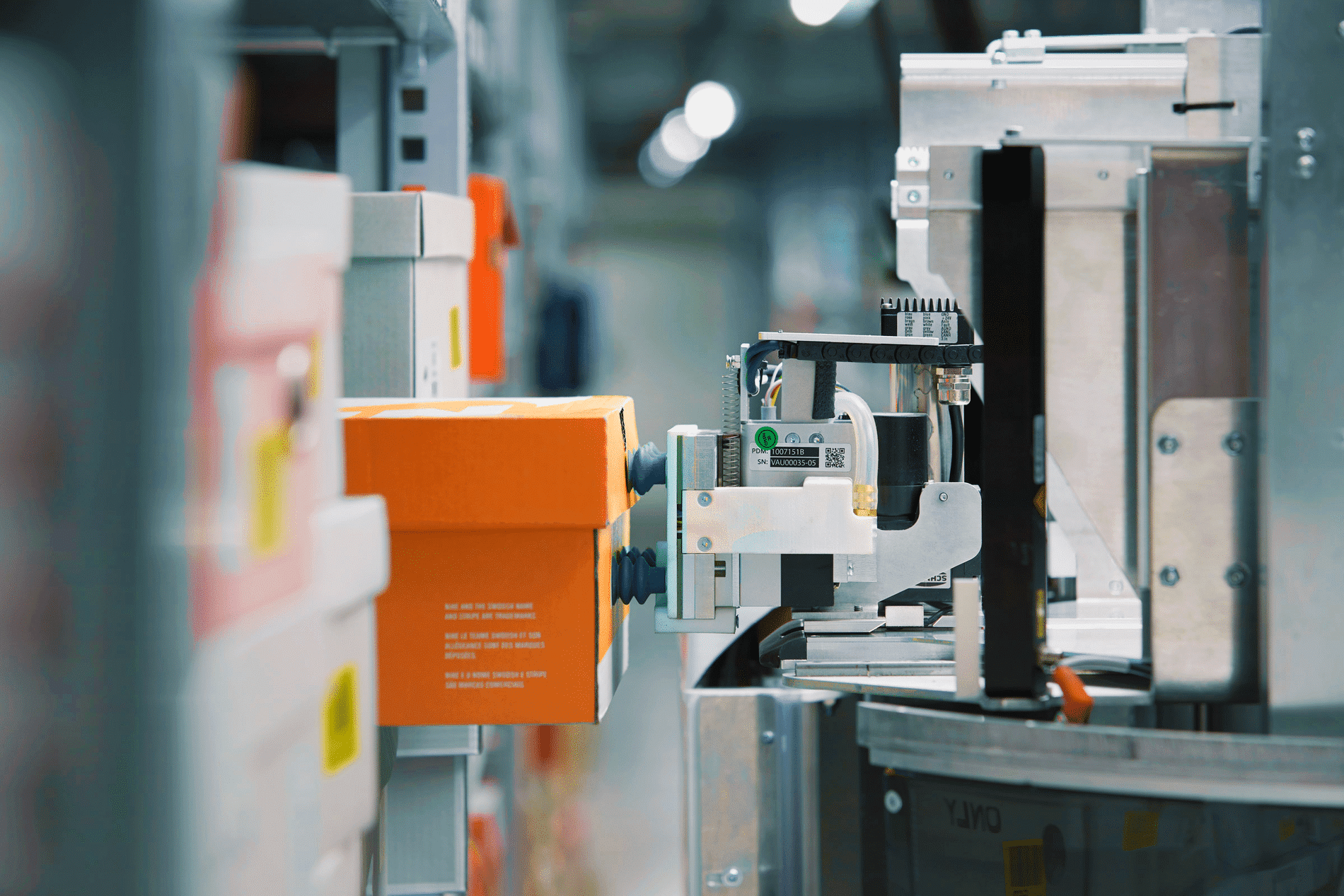 Onderzoek toont aan: Logistiek en warehousing leiden de robotica en AI dans 1