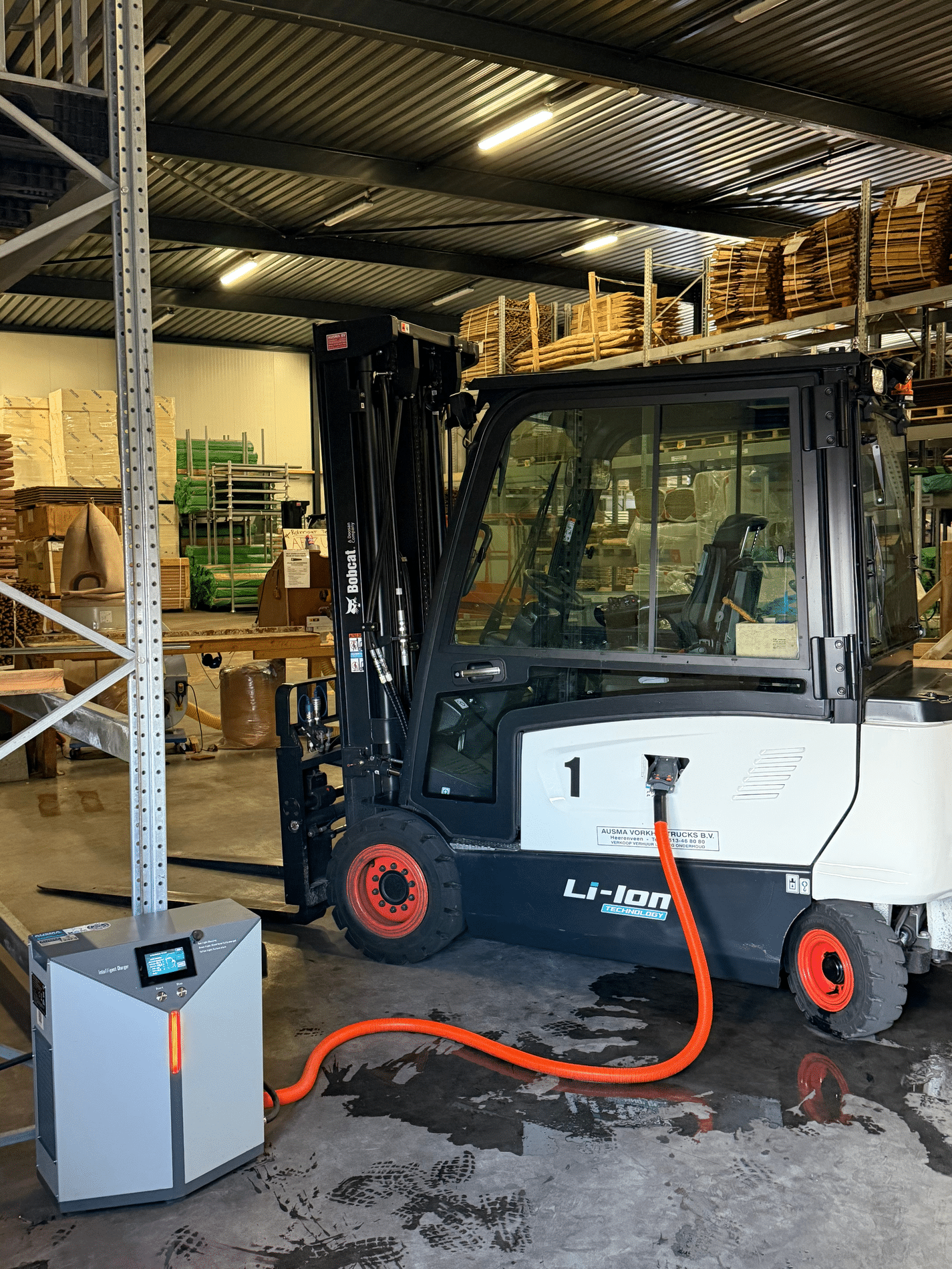 Elektrische heftrucks maken houthandel bijna volledig zelfvoorzienend 2