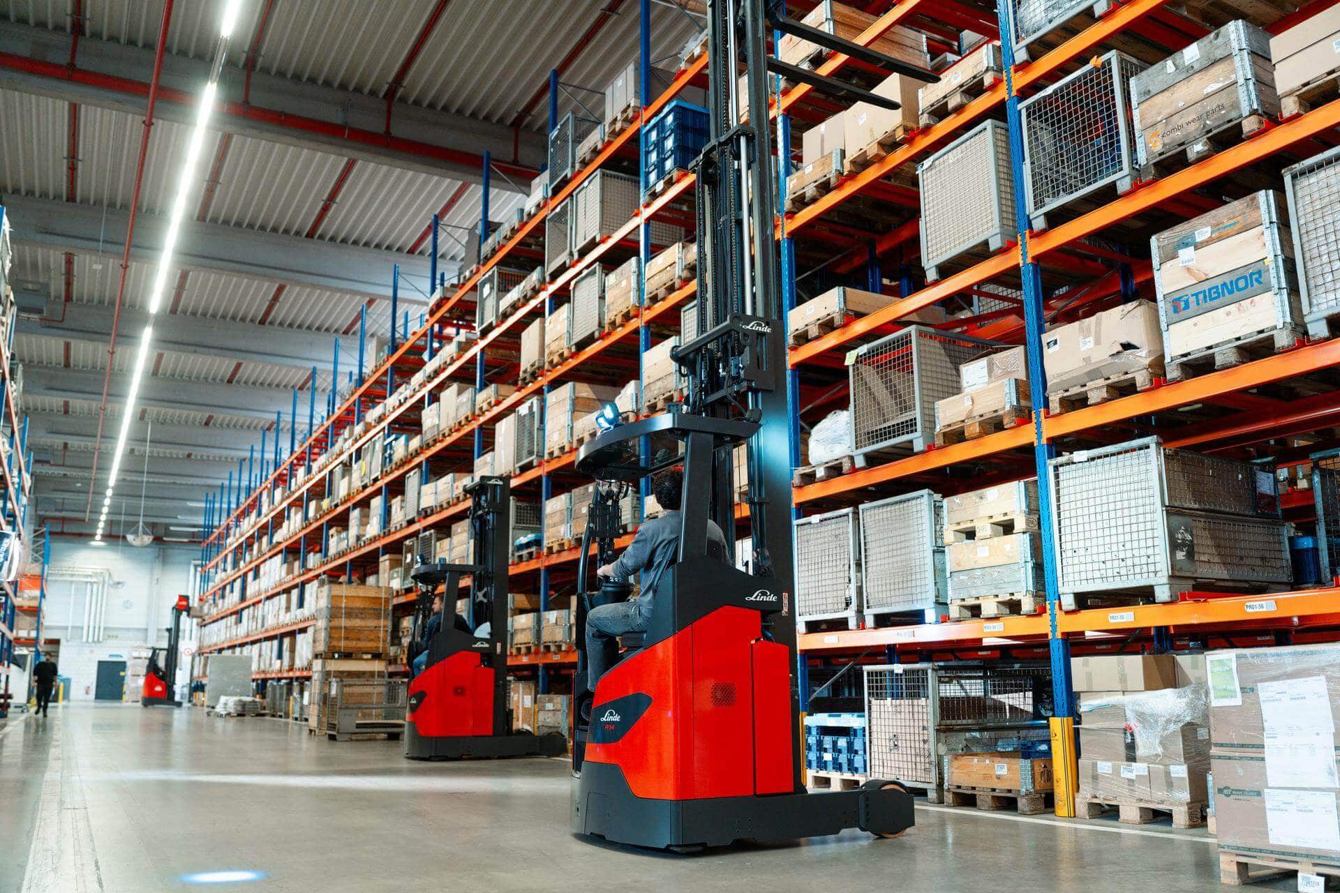 Linde Ri14–Ri18: compacte reachtrucks voor efficiënte standaardtoepassingen 2