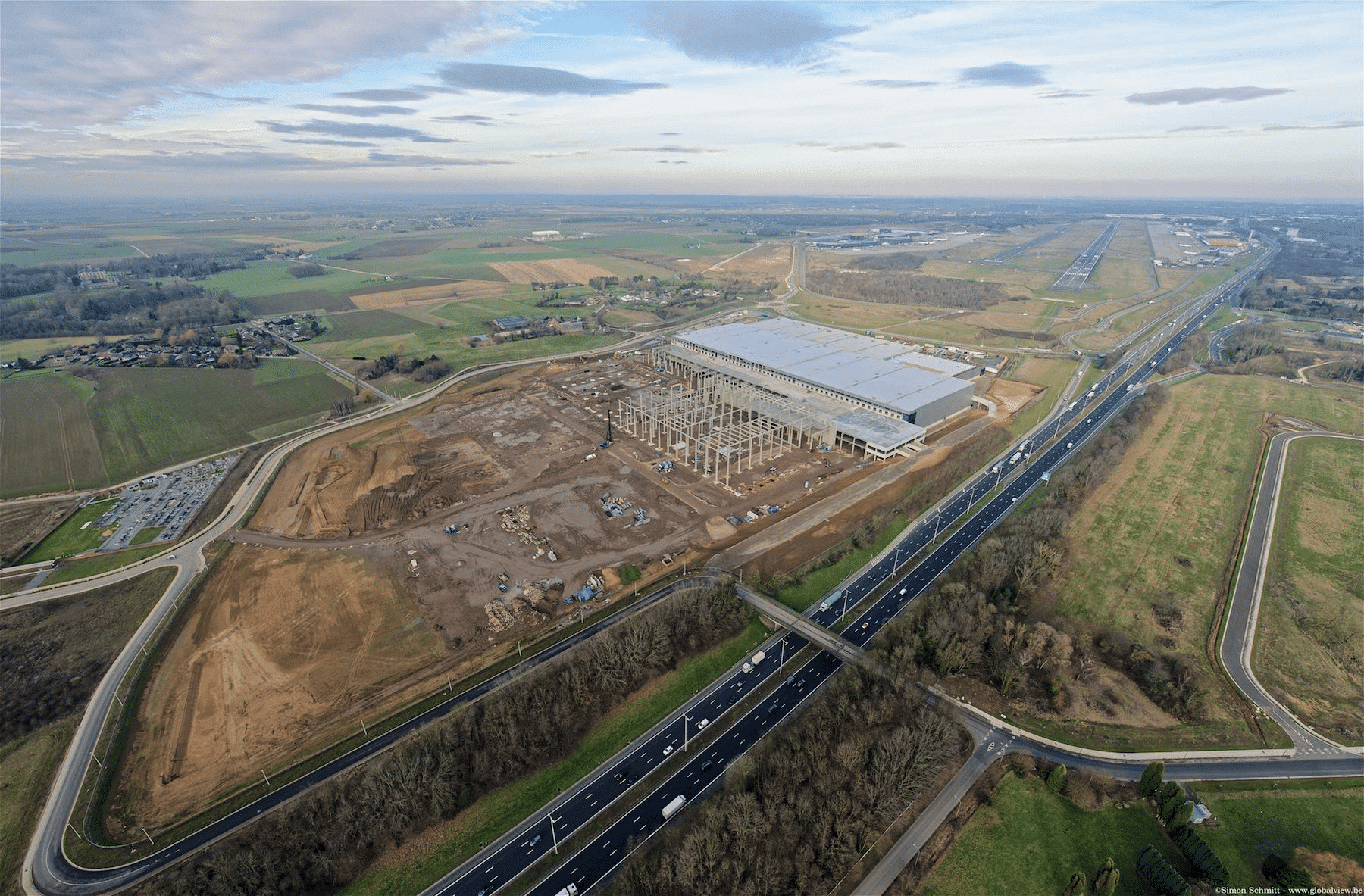 Willy Naessens Industriebouw, Weerts Group en Montea realiseren samen logistieke hub La Fontaine 2