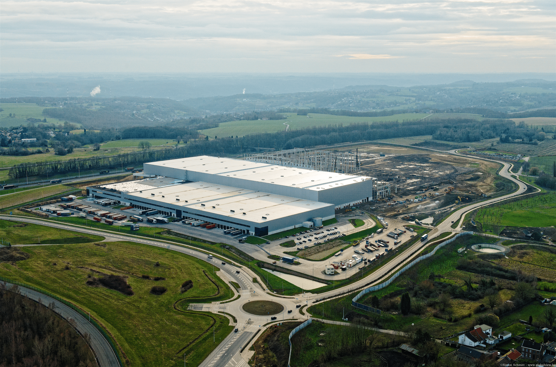 Willy Naessens Industriebouw, Weerts Group en Montea realiseren samen logistieke hub La Fontaine 2