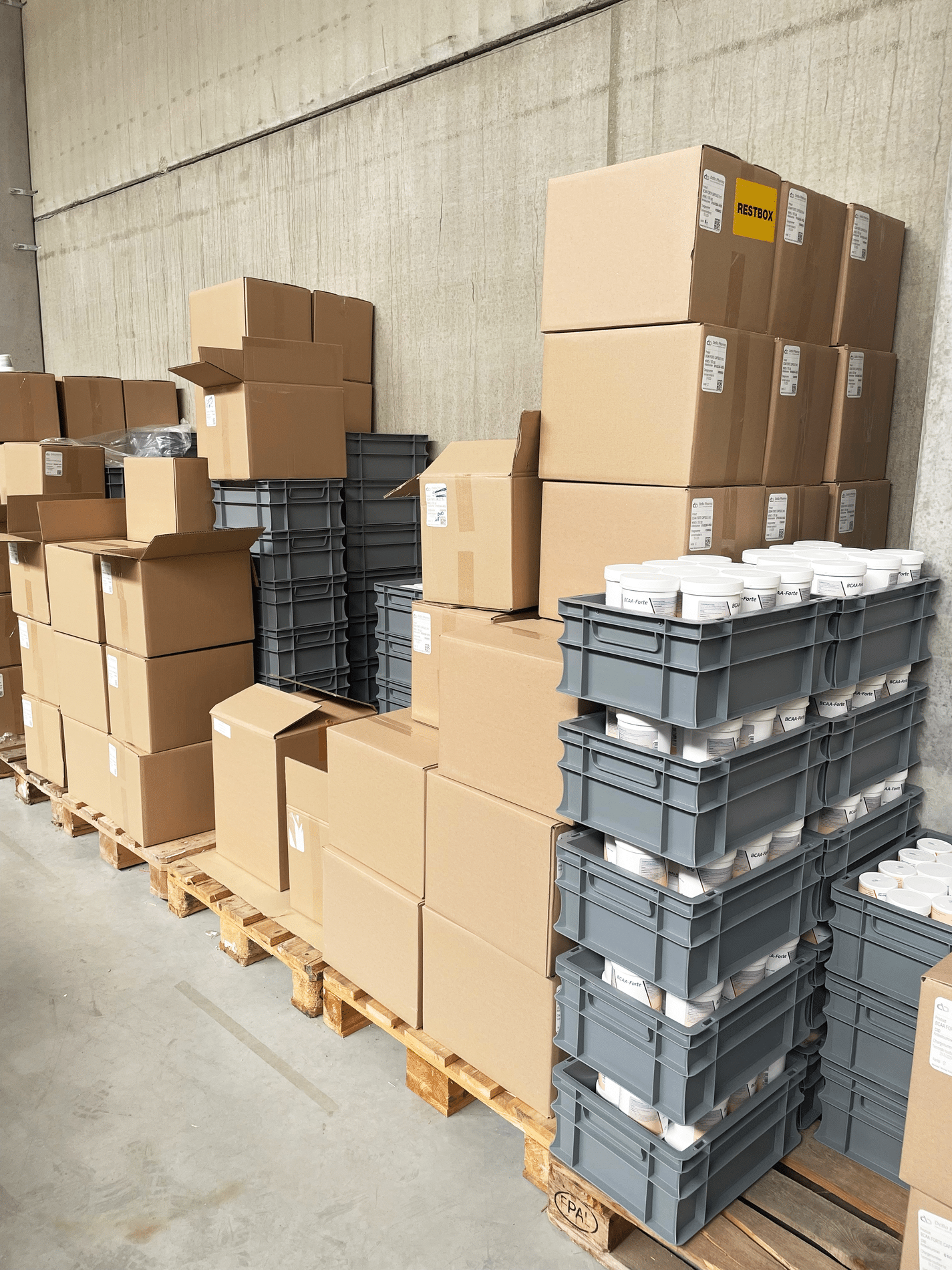 Deba Pharma gebruikt duurzame euronormkratten van Plastibac voor optimale intralogistiek 2