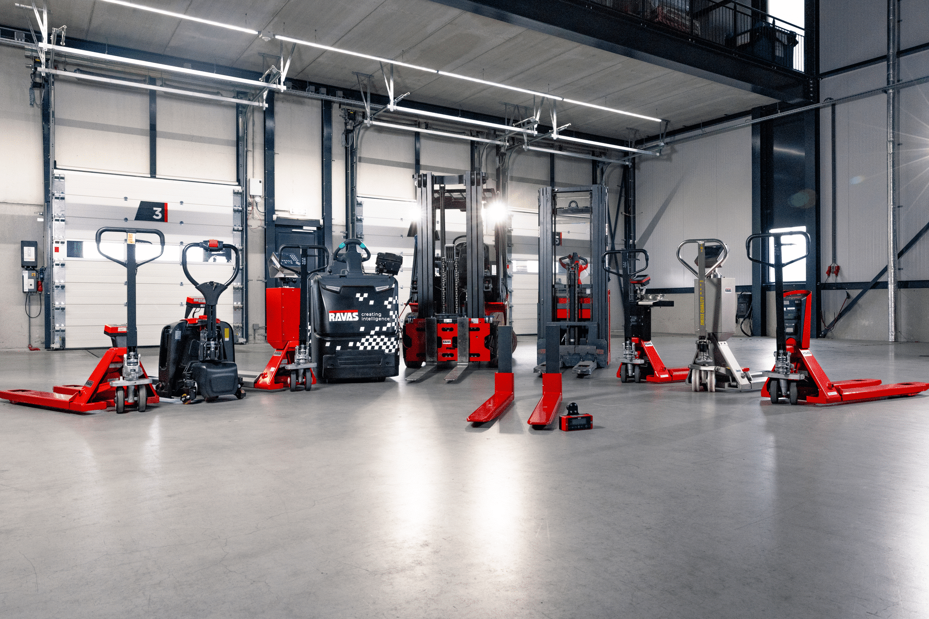 RAVAS and Versland Selection BV Are Taking Each Other to the Next Level Thanks to Innovative Weighing Forklift Forks 2