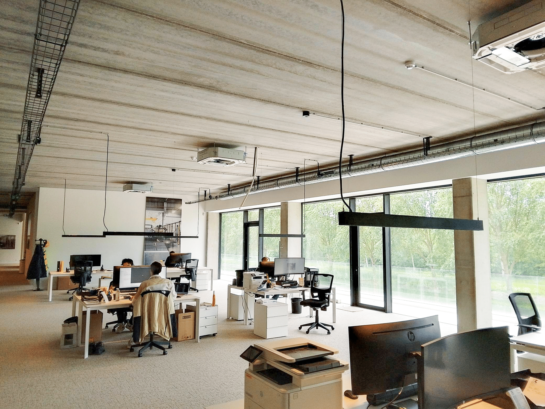 Louwers Mediagroep - Warehouse & Logistiek Benelux