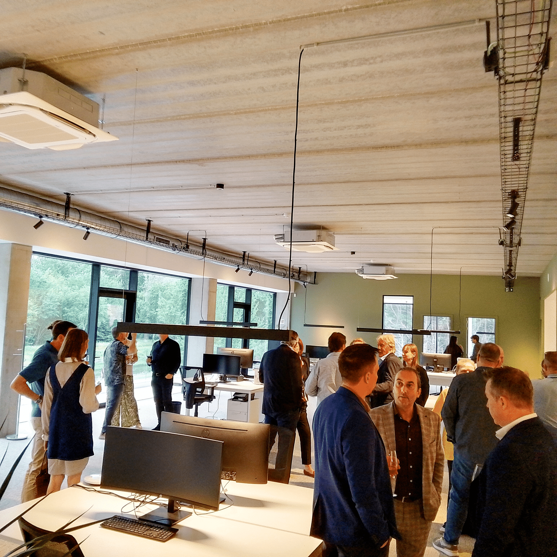 Axelent Benelux opent gloednieuw kantoorgebouw in Boortmeerbeek 1