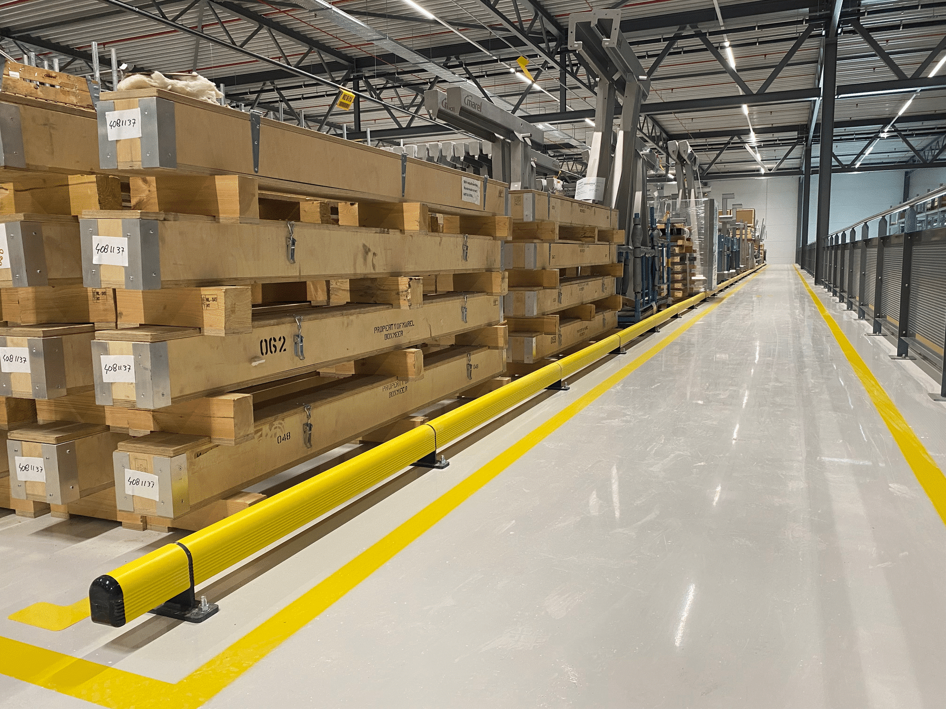 Machine manufacturer consistently chooses the same collision protection specialist 3