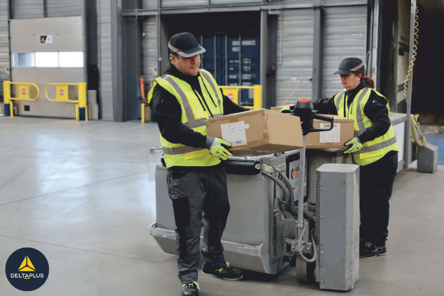 Louwers Mediagroep - Entrepôt et logistique Benelux