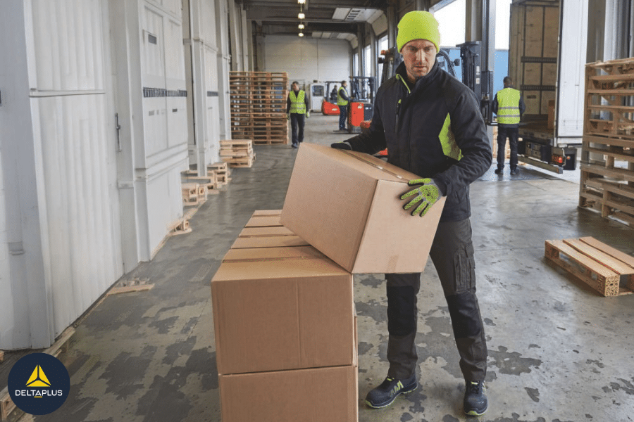 Veiligheid eerst: gratis PBM-gids voor de logistieke sector 1