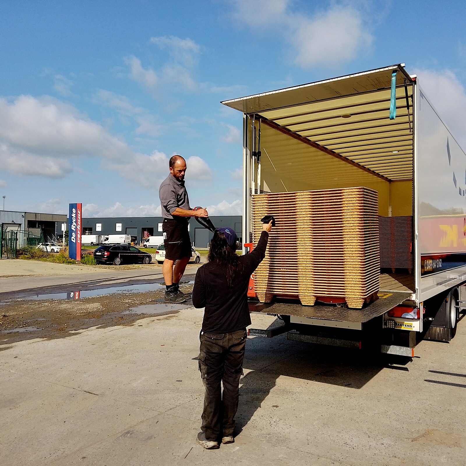 Droppr Network digitaliseert samenwerking tussen transportbedrijven en hun subcontractors 3